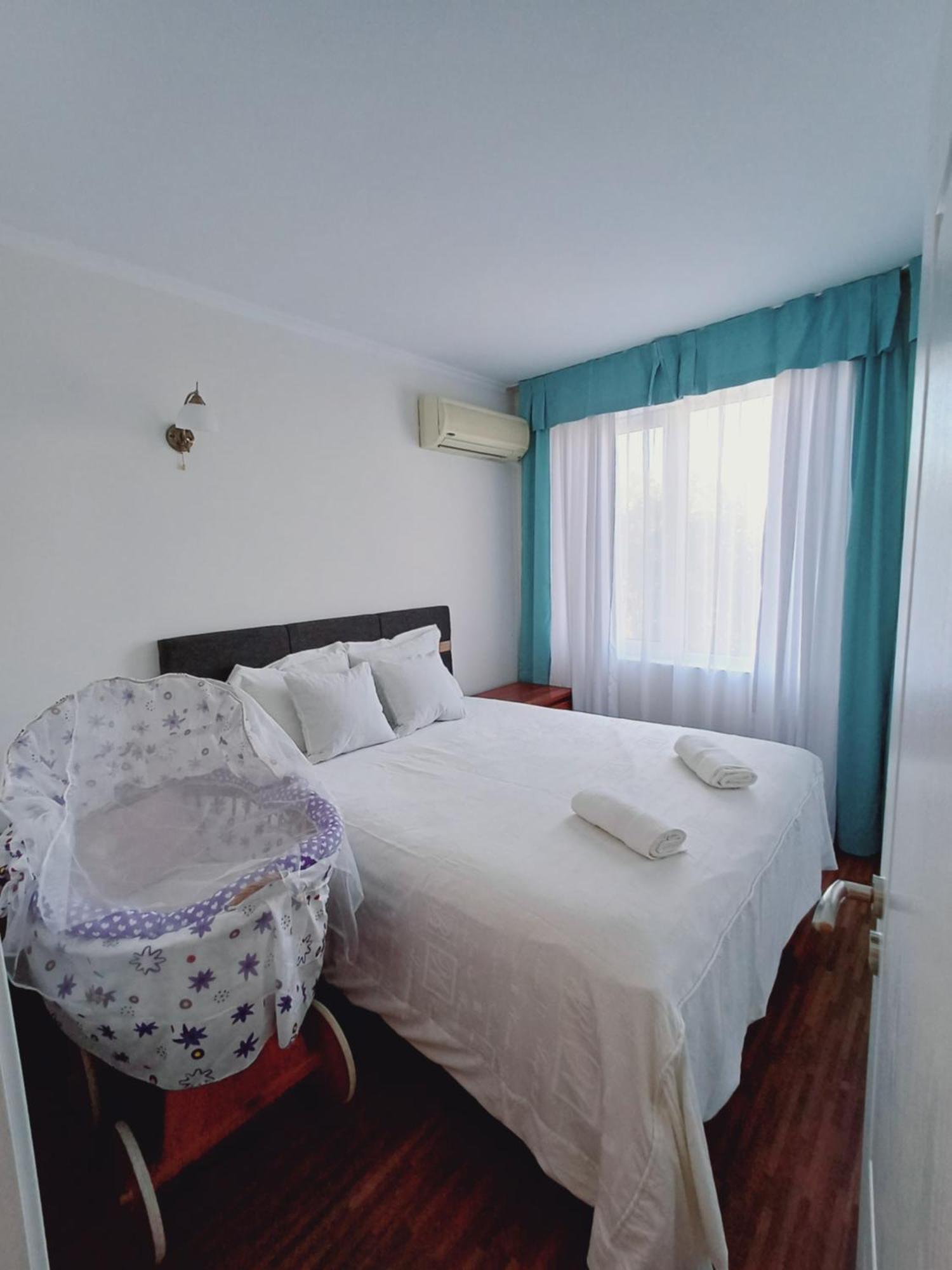 Wild Cherry Apartments セインツ・コンスタンティン＆ヘレナ エクステリア 写真